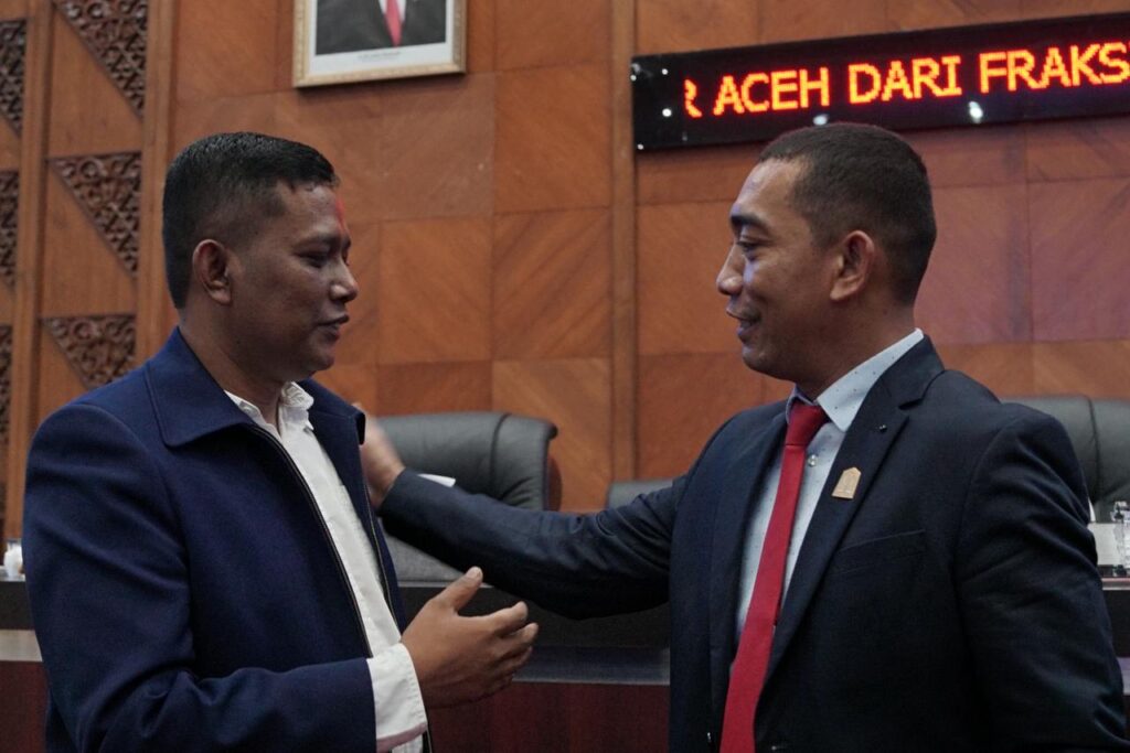 Setelah Diganti, Mengapa Dahlan masih Gunakan Fasilitas Ketua DPRA?