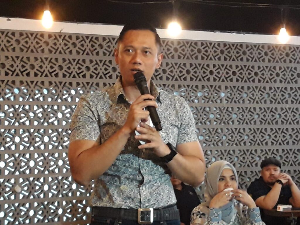 Agus Harimurti Yudhoyono (AHY)