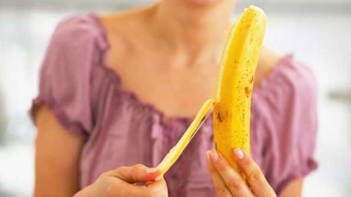 Hukum onani saat sedang puasa. Foto pisang sebagai ilustrasi. Shutter Stock.