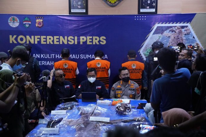 Tiga tersangka penjualan kulit harimau Sumatra