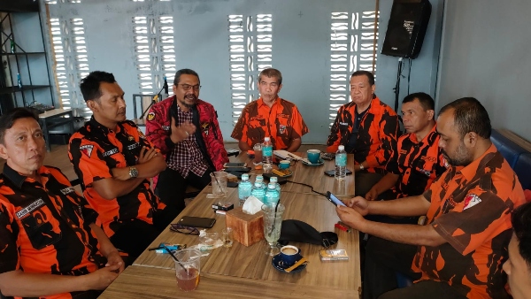 befunky_2022-6-2_19-15-43 Pemuda Pancasila Aceh mengimbau Presiden Jokowi menempatkan representasi Aceh dalam kabinet. Foto:Ist.