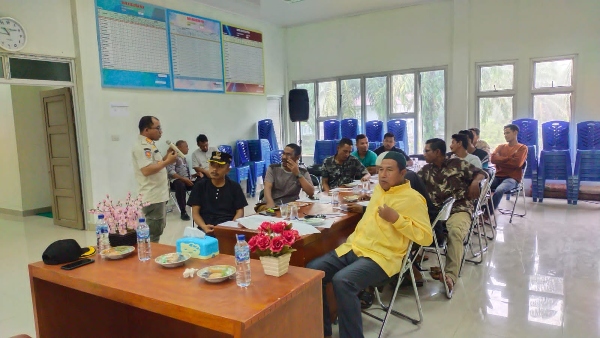 befunky_2022-8-5_8-35-12 Pemerintah Aceh Jaya (Ajay) meminta pemilik ternak di Pasie Raya mengandangkan hewan ternak mereka. Foto: Ist.
