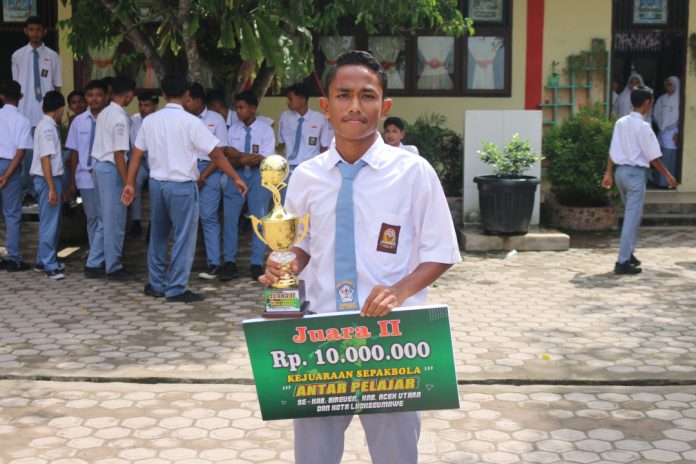 Abdul Aziz, Top Skor turnamen Sepakbola Antar Pelajar se-Aceh. Foto: Komparatif.ID/Fuad Saputra.