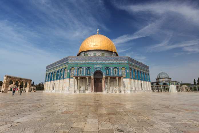 61bd62d59f814 Politikus ekstrem kanan Israel Itamar Ben-Gvir mengunjungi kompleks masjid suci al-Aqsa di Yerusalem untuk pertama kalinya sejak menjadi menteri,
