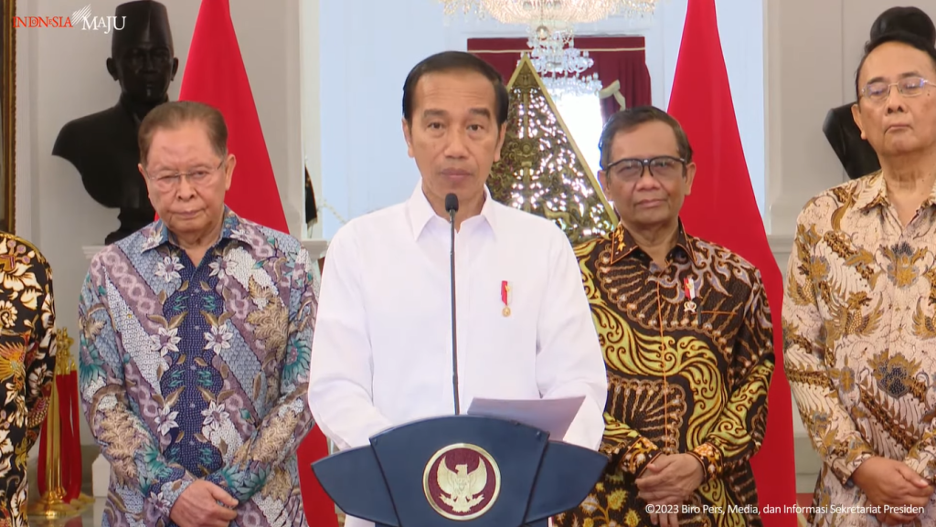 Presiden RI Joko Widodo membacakan 12 pelanggaran HAM berat masa lalu di Indonesia. Foto: Youtube/Sekretariat Presiden.