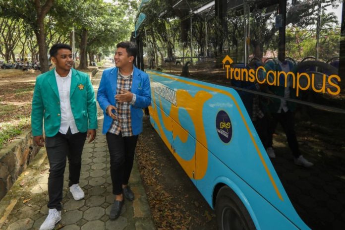 Bus feeder TransCampus.