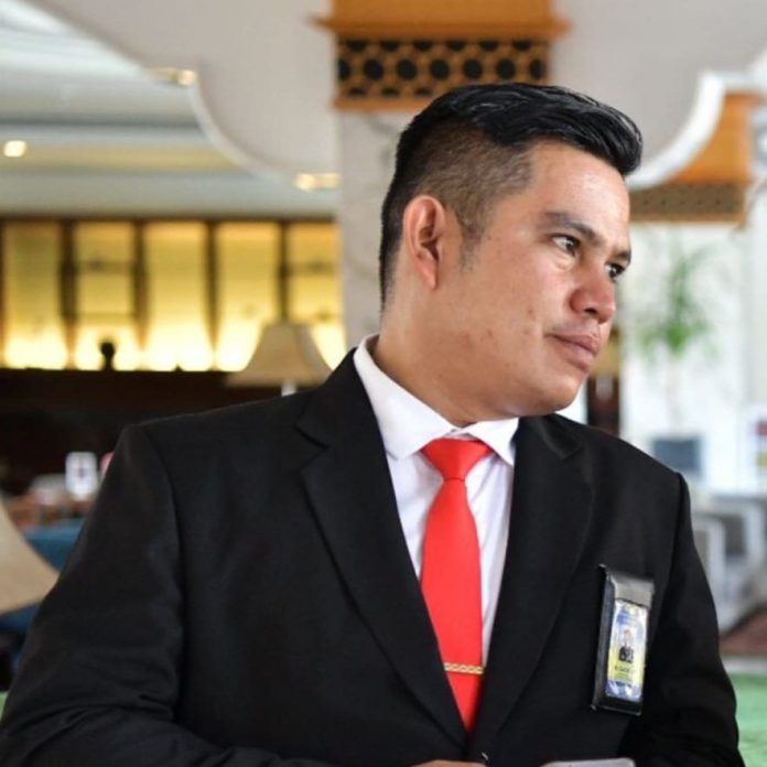 Gade Ridwan mengaku berbisnis dengan pengusaha Tionghoa sangat mengasyikkan.