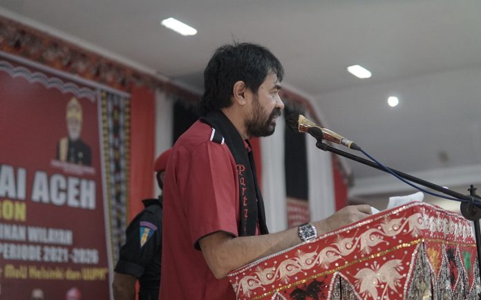 Teungku H. Muzakir Manaf.