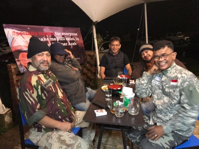 Komunitas Sahabat Kuliner Aceh (SKA) menggelar gathering Sleep Under the Stars di Citamiang, Megamendung, Bogor, Jawa Barat. Foto: HO for Komparatif.ID.