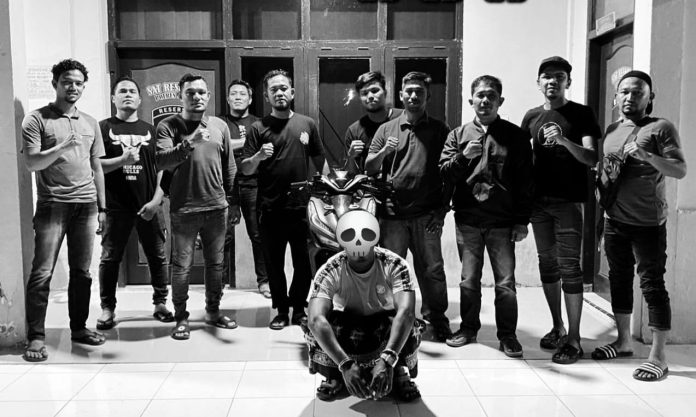 pelaku curanmor Tim Resmob Gabungan Polres Aceh Timur dan Polres Pidie berhasil meringkus pelaku curanmor yang menjalankan aksinya di Pante Bidari, Aceh Timur, Sabtu (4/3/2023). Foto: HO for Komparatif.ID.