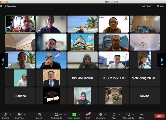 Koruptor, Program Doktor Hukum Fakultas Pasca Sarjana Universitas Borobudur menggelar Webinar Webinar Menyoal Perampasan Aset: Urgensi Undang-Undang Perampasan Aset di Indonesia, Senin (12/6/2023). Foto: tangkapan layar Komparatif.ID