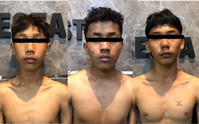 3 bocah Tertangkap bawa sajam dan hendak tawuran, tiga remaja berhasil diamankan Polresta Banda Aceh. Foto: Ho for Komparatif.ID.