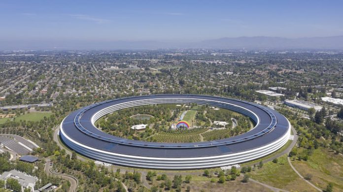 Apple_park_cupertino_2019 (1) Apple jadi perusahaan pertama publik pertama yang berhasil mencatat nilai valuasi saham sebesar 3 triliun dollar. Foto: Apple Inc.