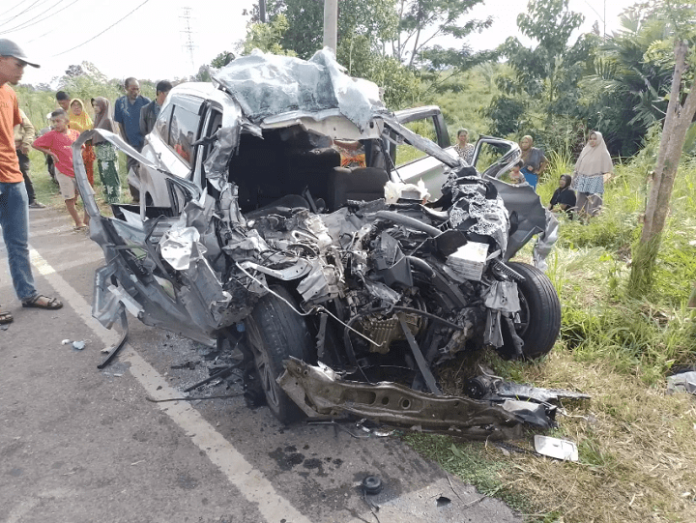 tabrakan maut 5 orang meninggal dunia akibat tabrakan maut di Kec. Pintu Rime Gayo, Bener Meriah. Foto: for Komparatif.ID.