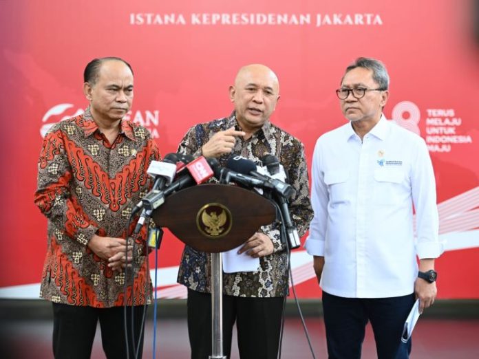 Teten Masduki Menkop UKM Teten Masduki menyebut Pemerintah tidak melarang TikTok Shop berbisnis di Indonesia asalkan mengikuti aturan yang telah ditetapkan. Foto: BPMI Setpres/Kriss.