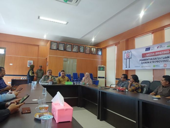 satgas KTR Kepala Seksi Penyelidikan dan Penyidikan Satpol PP dan WH Aceh Marzuki menyebut draft SK satgas telah disusun meski belum final. Foto: Komparatif.ID/Rizki Aulia Ramadan.