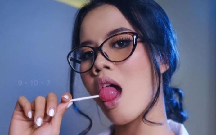 Polda Metro Jaya akan jemput paksa Fransiska Candra Novita Sari alias Siskaeee bila kembali mangkir panggilan penyidik. Foto: Instagram/vip_siskaeeenya3.