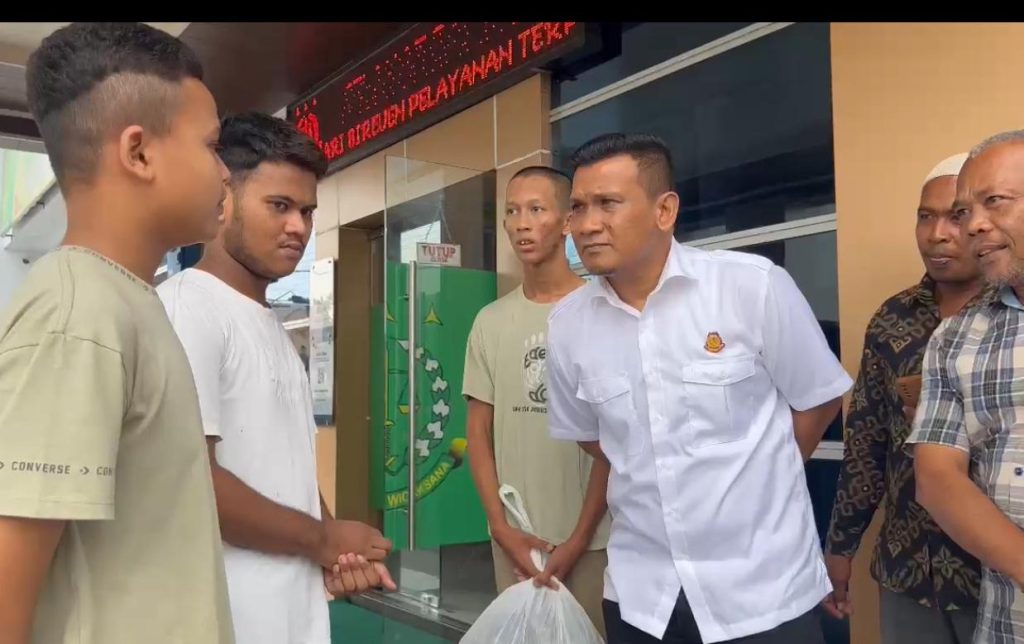 3 remaja berandalan