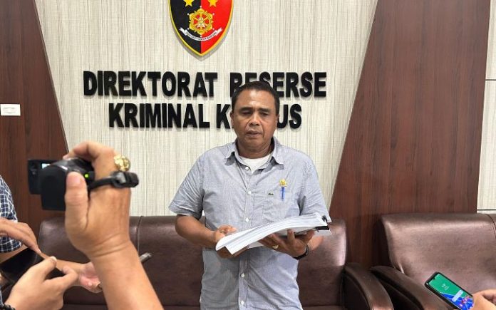 Wakil Ketua DPRK Aceh Barat Ramli SE melaporkan PT MPM ke Polda Aceh atas dugaan tindak pidana pungutan liar (pungli) pengelolaan Pelabuhan Jetty Meulaboh. Foto: Komparatif.ID/Fuad Saputra.