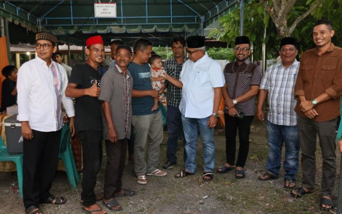 Bustami Takziah ke Rumah Mantan Bupati Pidie Pj Gubernur Aceh Bustami Hamzah. Foto: Ho for Komparatif.ID.
