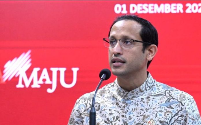 Nadiem Makarim Usai Temui Jokowi, Mendikbud Batalkan Kenaikan UKT Kemendikbud Sebut Isu Kenaikan UKT Salah Paham Mendikbudristek Nadiem Makarim. Foto: BPMI Setpres/Kris.