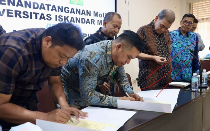 Unida Dukung Program MBKM, Pemerintah Aceh dan Unida Jalin Kerjasama Pemerintah Aceh dan Universitas Iskandar Muda (Unida) jalin kerjasama guna mendukung program Merdeka Belajar. Foto: Ho for Komparatif.ID.