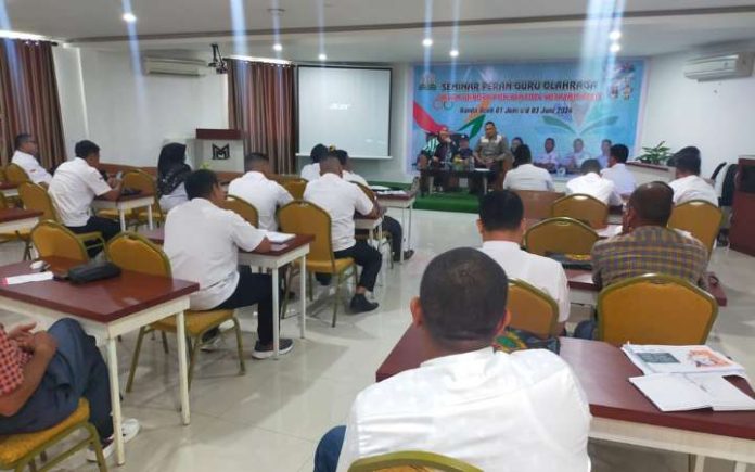 Igornas Aceh Perkuat Peran Guru, IGORNAS Aceh Gelar Seminar Olahraga Rakor dan Seminar Ikatan Guru Olahraga Nasional (IGORNAS) Provinsi Aceh di ng di Hotel Mita Mulia Banda Aceh pada 1-3 Juni 2024. Foto: Komparatif.ID/Muzakkir.