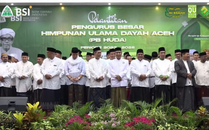 HUDA Aceh (1) Tu Sop Kembali Dilantik, Ini Susunan Pengurus HUDA 2023-2028 Pelantikan Pengurus Besar HUDA periode 2023-2028 di Hotel Grand Aceh Syariah, Lamdom Banda Aceh, pada Rabu (17/7/2024) malam. Foto: Yadara TV.