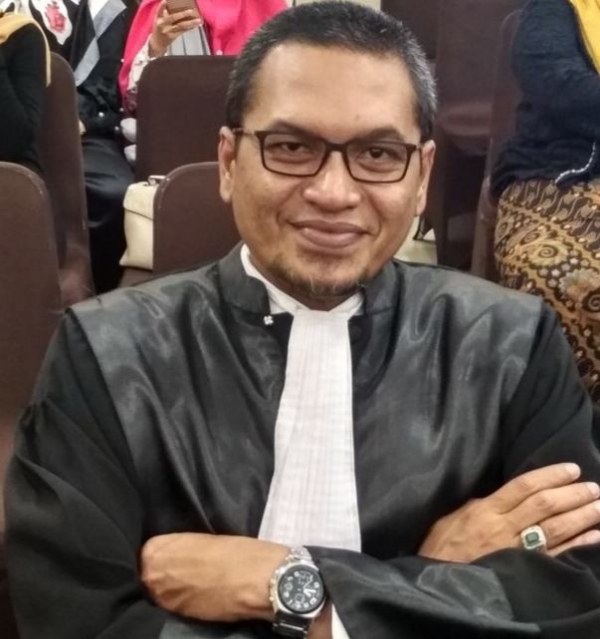 TPHD Aceh Debat Ketiga Dihentikan, TPHD Sebut KIP Aceh Predator Demokrasi Koordinator Tim Pembela Hukum dan Demokrasi (TPHD) Aceh, Teuku Alfian. Foto: HO for Komparatif.ID.