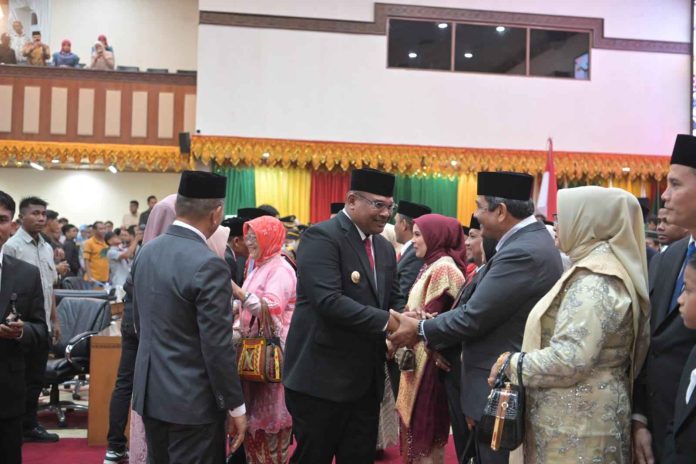 1000672954_11zon Anggota Dpra jangan khianati rakyat