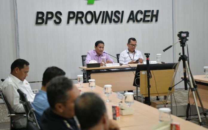 BPS Aceh Aceh Catat Deflasi 0,2 Persen pada September Rilis Resmi Statistik Badan Pusat Statistik (BPS) Aceh, Selasa (1/10/2024). Foto: HO for Komparatif.ID.