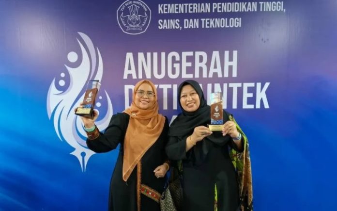 UBBG (1) UBBG Raih 2 Penghargaan Bergengsi Anugerah Dikti Saintek 2024