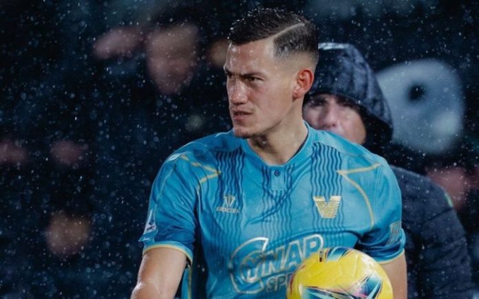 Jay Idzes Jadi Pemain Indonesia Pertama Cetak Gol di Serie A