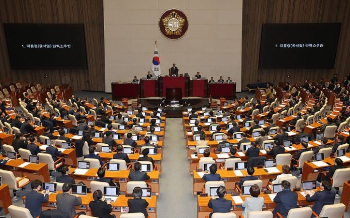 Presiden Korsel Yoon Suk-yeol Resmi Dimakzulkan dari Jabatanya