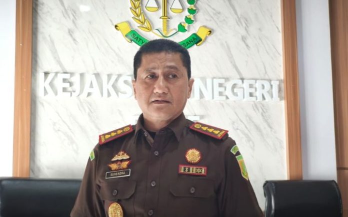 Kejari Pidie Tetapkan 2 Tersangka Korupsi PDAM Tirta Mon Krueng Baro Kerugian Negara Rp1,6 Miliar Kajari Pidie Suhendra. Foto: Komparatif.ID/Harmadi.