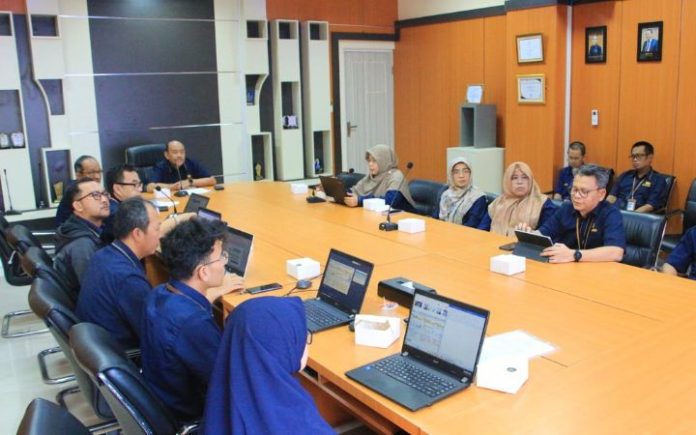 Pendapatan APBN di Aceh Pendapatan Negara di Aceh Lampaui Target, Capai Rp7,75 T Pendapatan negara sepanjang 2024 di Aceh capai Rp7,75 triliun. Foto: Kemenkeu Aceh.