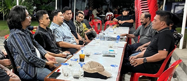 warkop kedai kopi revolusi