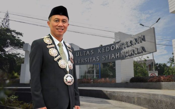Fakultas Kedokteran USK Masuk 3 Besar Terbaik di Indonesia Fakultas Kedokteran Universitas Syiah Kuala (USK) berhasil meraih peringkat tiga besar fakultas kedokteran terbaik di Indonesia berdasarkan pemeringkatan Times Higher Education World University Rankings (THE WUR) by Subject 2025.