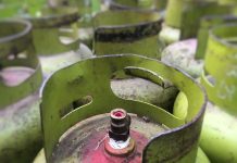 Harga LPG 3 Kg di Pidie Dijual di Atas HET, Masyarakat Minta Pemkab Sidak Pangkalan Pengecer LPG 3 Kg Resmi Dilarang, Ini Cara Cari Pangkalan Resmi harga elpiji 3 kg Harga Elpiji 3 Kg di Pidie Dijual di Atas HET, Warga Minta Pemkab Sidak Pangkalan