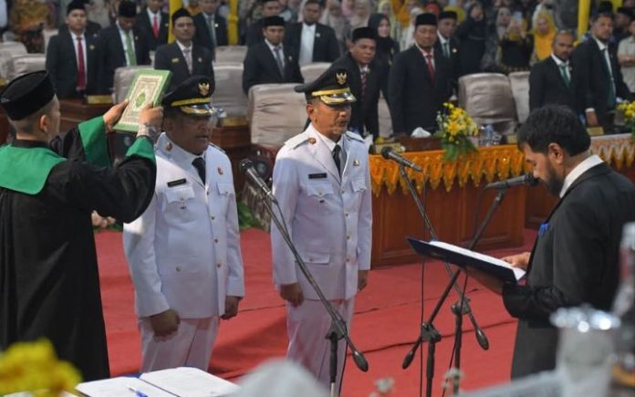 Pelantikan Bupati Bireuen (1) Mualem: Seandaijih di Bireuen Na Mirah, Leubeh Göt Lom