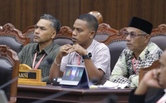 Ahli: Dalil Tole-Abdul Hamid Tidak Penuhi Unsur TSM Komparatif.ID, Idi— Dugaan pelanggaran yang diajukan paslon bupati-wakil bupati Aceh Timur nomor urut 1 Sulaiman (Tole)-Abdul Hamid tidak memenuhi unsur Terstruktur, Sistematis, dan Masif (TSM).