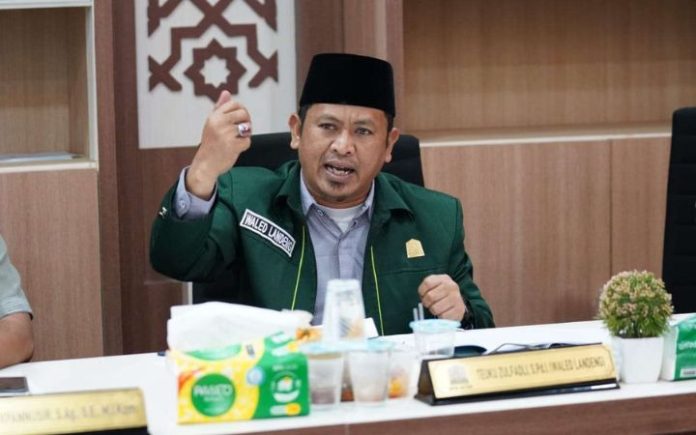 Komisi VI DPRA Usul Qanun Selamatkan Anak Aceh dari Pergaulan Bebas Anggota Komisi VI DPR Aceh Tgk Zulfadli (Waled Landeng). Foto: HO for Komparatif.ID.