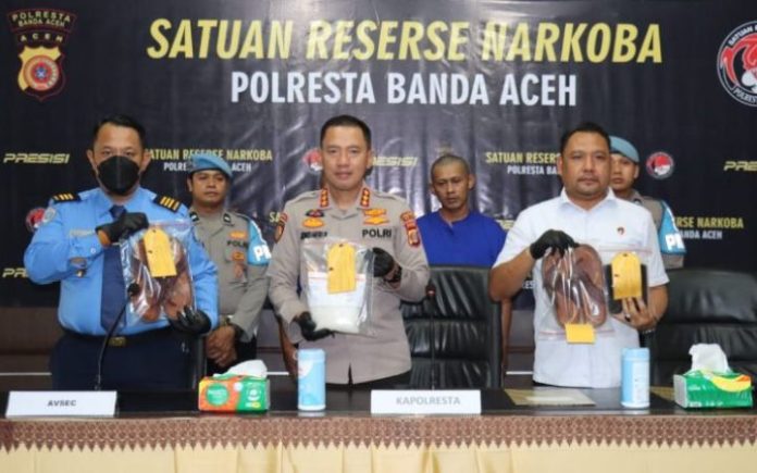 2 Kurir Sabu Asal Bogor Tertangkap di Bandara SIM
