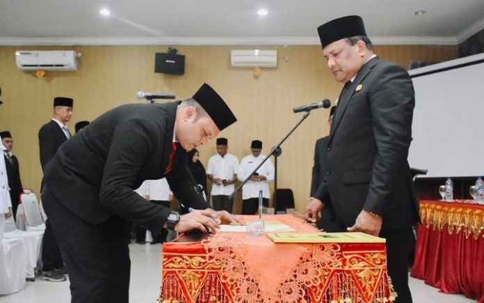 Bupati Bireuen Lantik Pejabat Baru, Pastikan Proses Sesuai Aturan