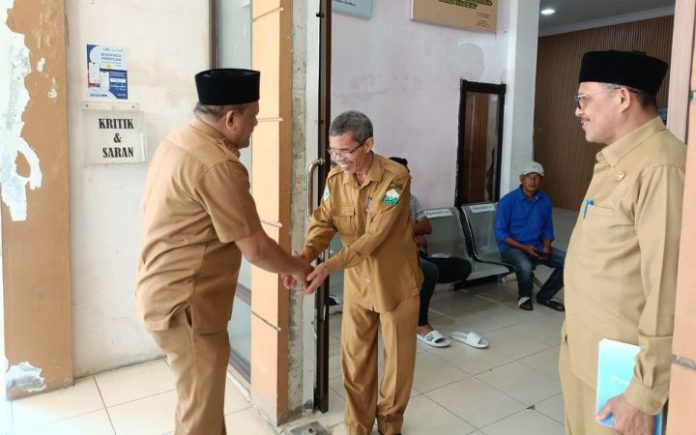 Pegawai Dinkes Banyak Tak Teken Absen, dr. Irwan Bersilat Lidah di Depan Bupati