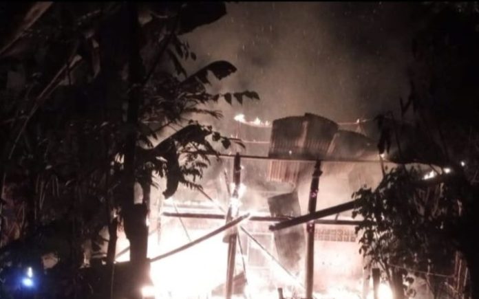 Kebakaran di Pijay Kebakaran Hanguskan Rumah Panggung di Pijay, Diduga Akibat Obat Nyamuk Bakar