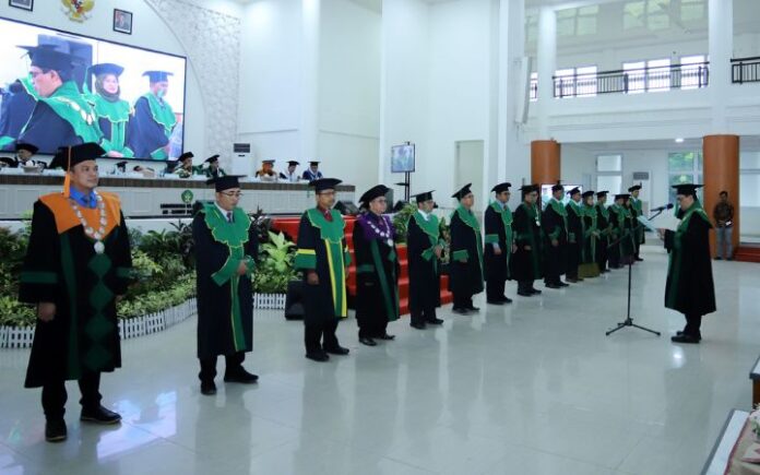 Guru Besar UIN Ar-Raniry UIN Ar-Raniry Kukuhkan 17 Guru Besar