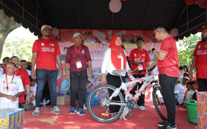 Ribuan Warga Pidie Meriahkan Jalan Santai HUT ke-80 RI