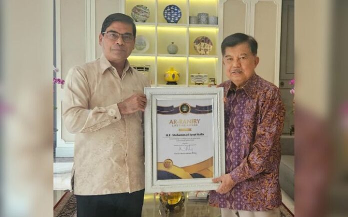 Jusuf Kalla Jadi Sosok Kunci Perdamaian Aceh, UIN Ar-Raniry Beri Penghargaan Untuk JK