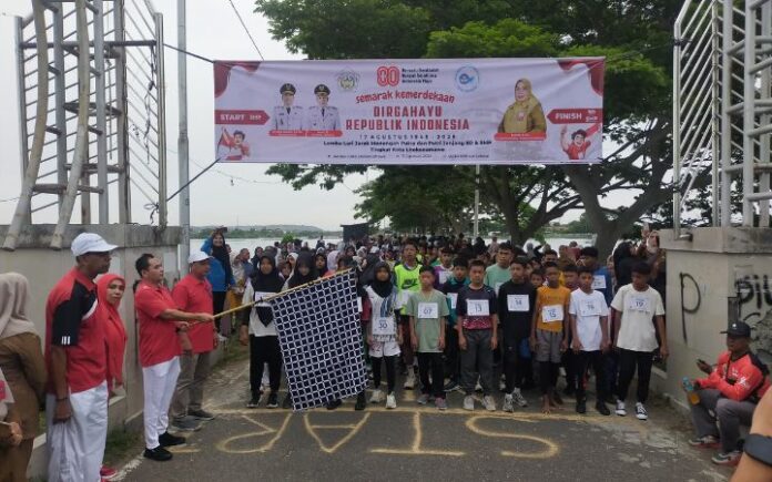 Lomba Lari Jarak Menengah Lhokseumawe Wali Kota Lhokseumawe Buka Lomba Lari Jarak Menengah Pelajar SD dan SMP
